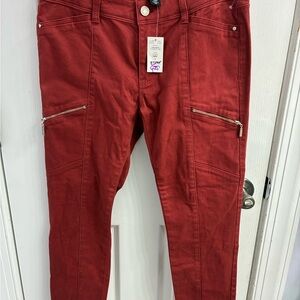 NWT WHBM size 4 skinny crop pants red